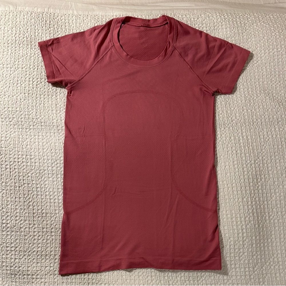 Lululemon swiftly tech short sleeve t shirt
